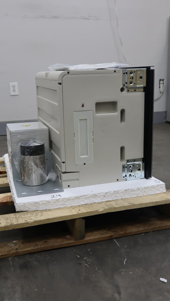 Gaggenau 200 Series 24" Non-Plumbed 19 Bar Built-In Coffee Machine CMP250711