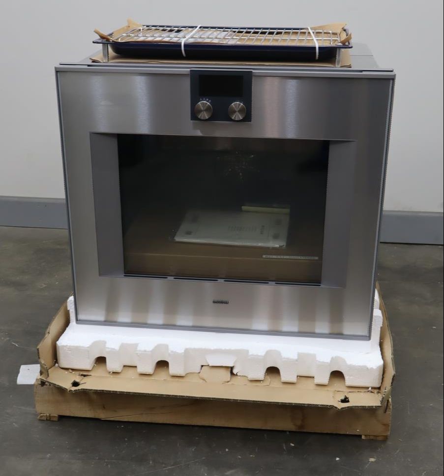 Gaggenau 30" 400 Series 4.5 Cu.Ft TFT Glass Front SS Single Oven BO481613