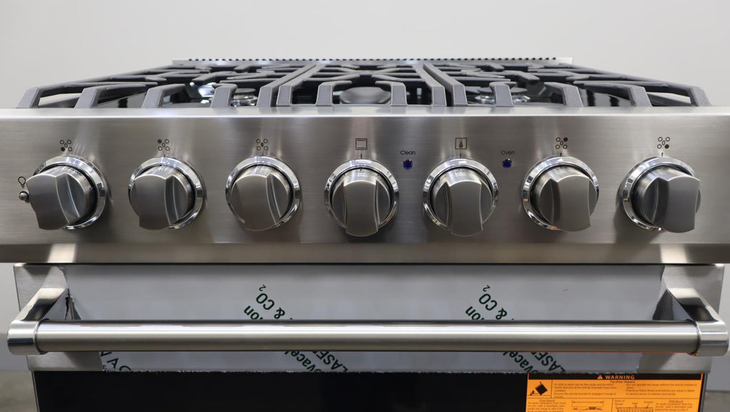 Viking 3 Series 2025 30" 5 Burner SS Freestanding Dual Fuel Range RVDR33025BSS