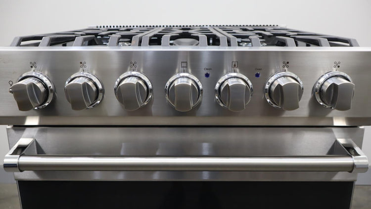 Viking 3 Series 30" 5 Sealed Burners Freestanding Dual Fuel Range RVDR33025BSSLP