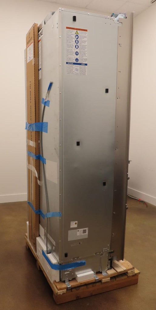 Thermador Freedom Collection T36BT110NS 36" BuiltIn French Door Refrigerator Pic
