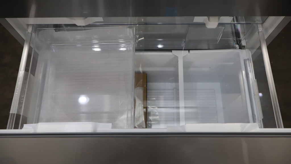 Bosch 800 Series 36" Freestand Stainless 20.5 Cu.Ft. French Door B36CL80ENS