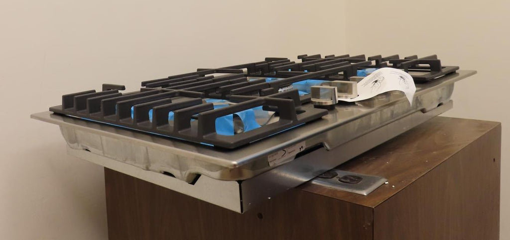 Bosch 800 Series NGM8059UC 30 inch Stainless Steel Built-In Gas Cooktop Perfect - Alabama Appliance