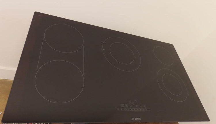 Bosch 800 Series NET8669UC 36" 5 Element Electric Frameless Cooktop Images