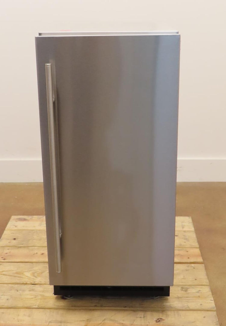 Scotsman Brilliance Series SCCG50MB1SU 15" Built-in Gravity Gourmet Ice Machine