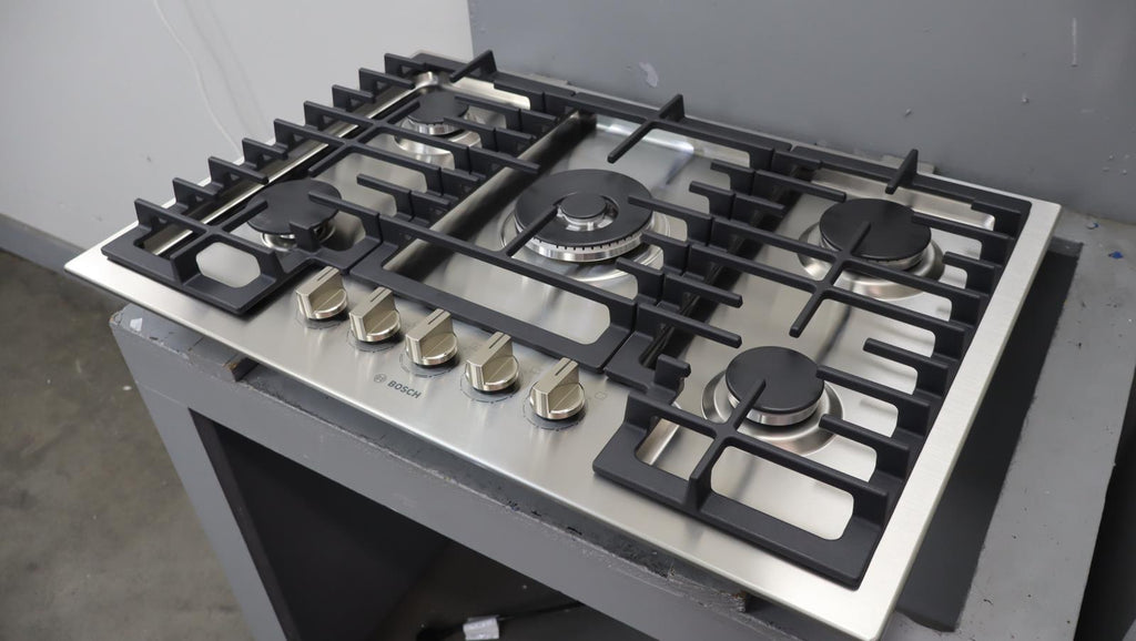 Bosch 30" 5 Sealed Burners Dual-Ring Power 800 Series Gas Cooktop NGM8058UC - Alabama Appliance