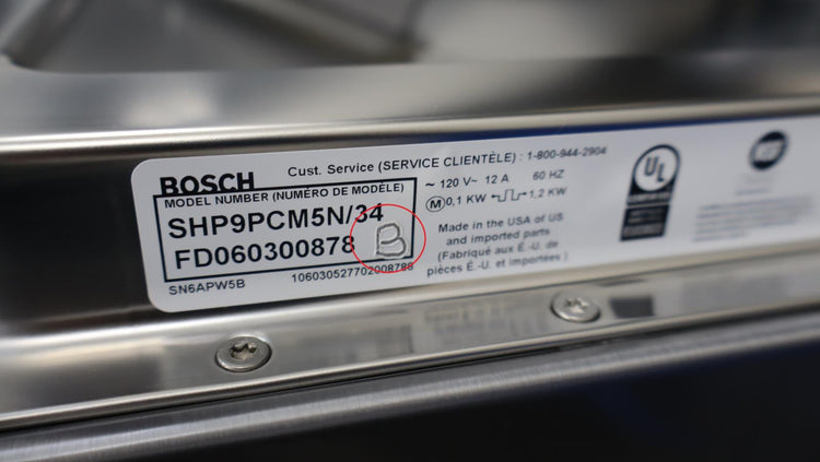 Bosch Benchmark Series 24" Stainless Integrated 38dBa Smart Dishwasher SHP9PCM5N