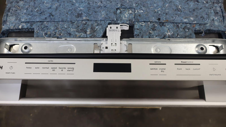 Bosch 24" SS Fully Integrated Built-In 800 Series Smart Dishwasher SHX78CM5N