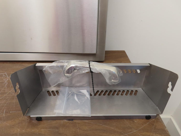 Lynx Professional Grill Series LDR18L Professional 18 Inch Single Access Doors