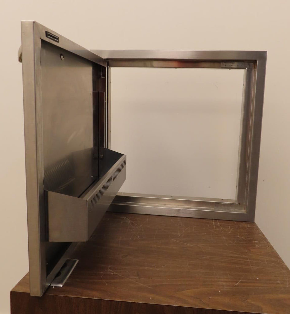 Lynx Professional Grill Series LDR24L 24 in Single Access Door: Left Hinge Swing