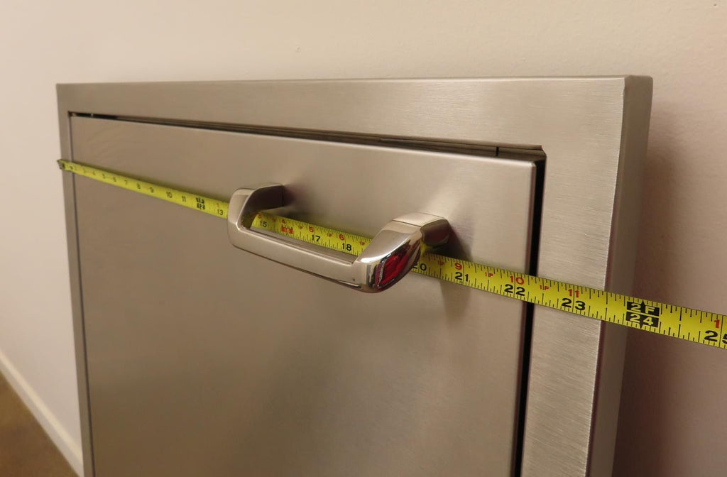 Lynx Professional Grill Series LDR24L 24 in Single Access Door: Left Hinge Swing