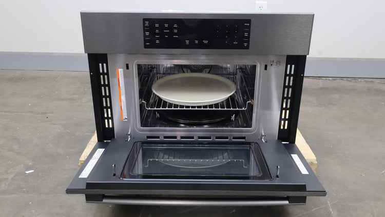 Bosch 30" 1.6 cu.ft Electric Combination 800 Series Single Wall Oven HMC80242UC
