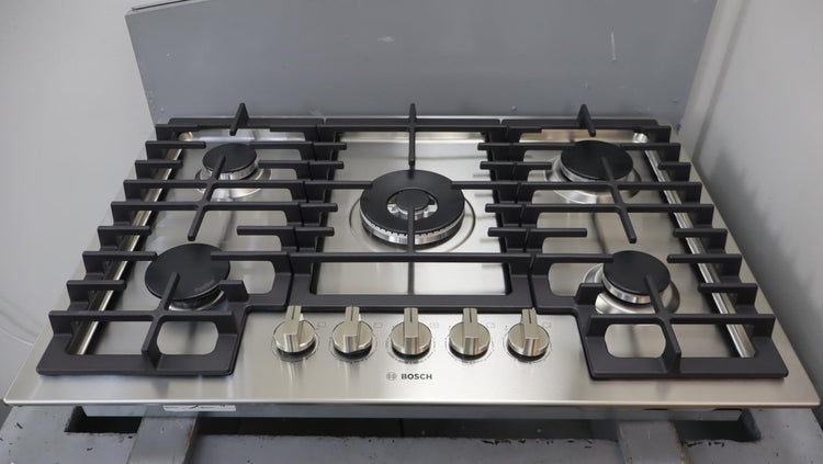 Bosch 30" 5 Sealed Burners Stainless Built-In 800 Series Gas Cooktop NGM8059UC