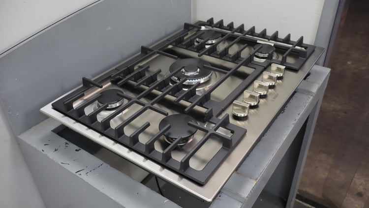 Bosch 30" 5 Sealed Burners Stainless Built-In 800 Series Gas Cooktop NGM8059UC