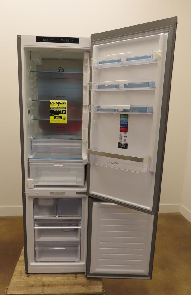 Bosch 800 Series B24CB80ESW 24" Freestanding Bottom Freezer White Refrigerator