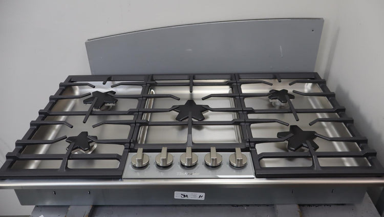 Thermador 36" Masterpiece Series Stainless 5 Sealed Buner Gas Cooktop SGSXP365TS