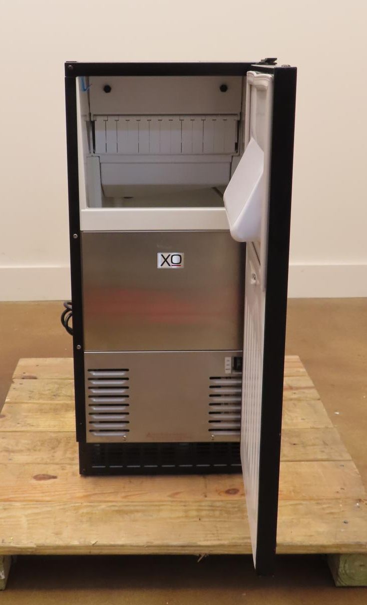 XO XOUIM1565OP 15" Panel Ready BuiltIn Gourmet Ice Maker Crystal Clear Cubes Pic