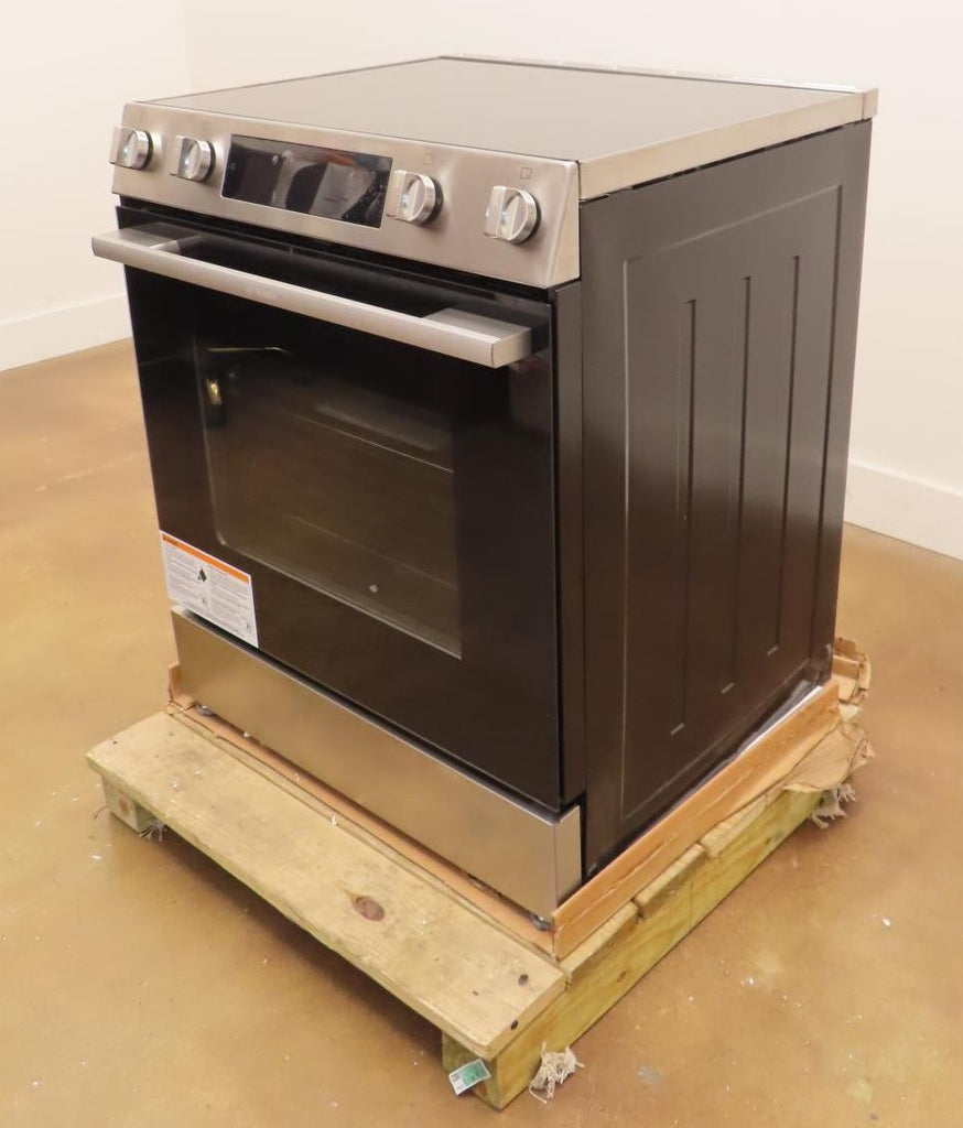 Bosch 100 Series HEF1050MU 30 in SlideIn Electric Convection Range With Warranty