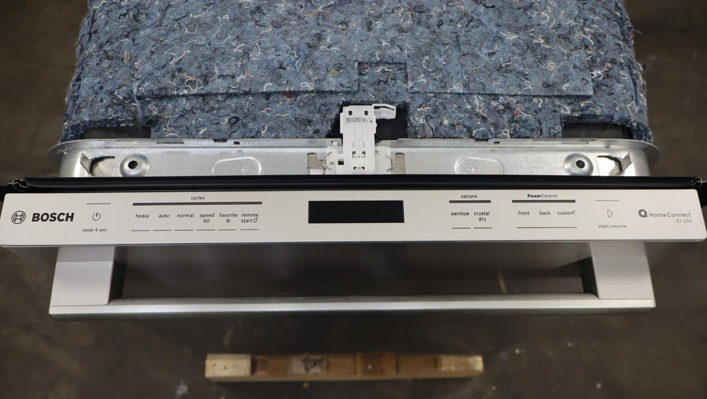 Bosch 24" SS Fully Integrated Built-In 800 Series Smart Dishwasher SHX78CM5N