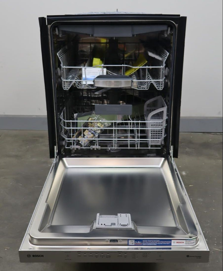 Bosch 500 Series 24" SS Fully Integrated Built-In 44 dBA Dishwasher SHP65CM5N