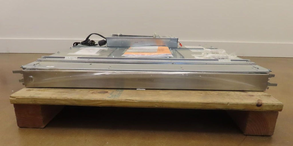 Thermador Masterpiece UCVM36XS 36" Convertible Downdraft Ventilation Pictures