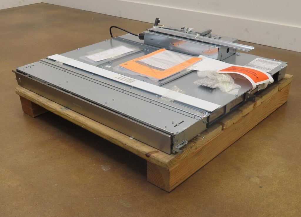 Thermador Masterpiece Series UCVP36XS 36" Stainess Steel Downdraft Ventilation