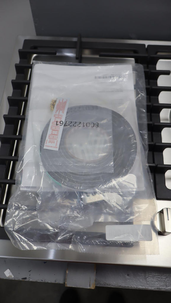 Bosch 800 Series 36" 5 Sealed Burners Built-In Gas Cooktop NGM8659UC