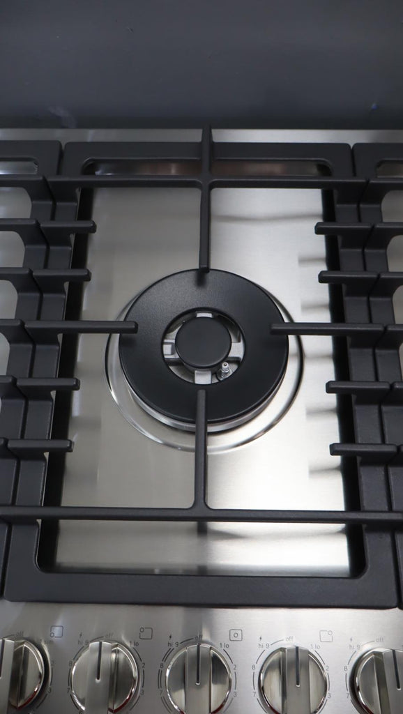 Bosch 800 Series 36" 5 Sealed Burners Built-In Gas Cooktop NGM8659UC