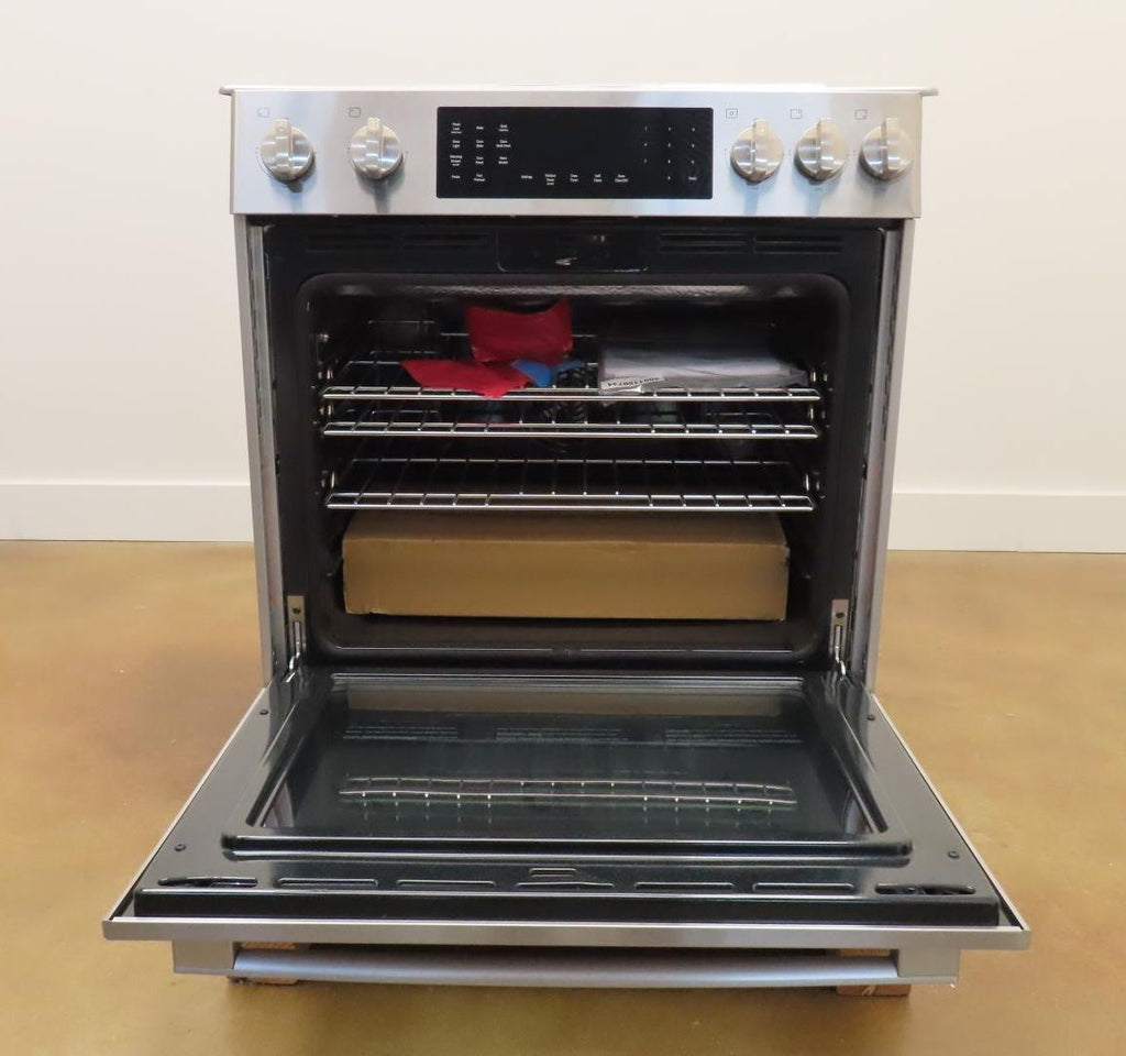 Bosch 800 Series HDI8056U 30" Slide-In Dual Fuel Stainless Steel Range Images