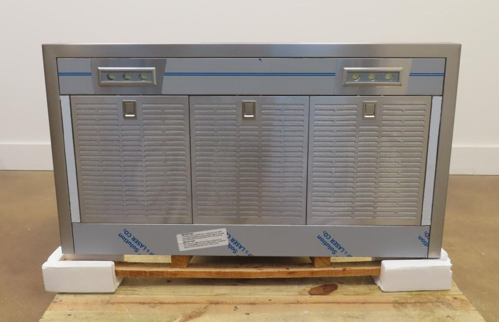 Bosch 500 Series HCP56652UC 36" Smart Stainless Pyramid Canopy Chimney Hood