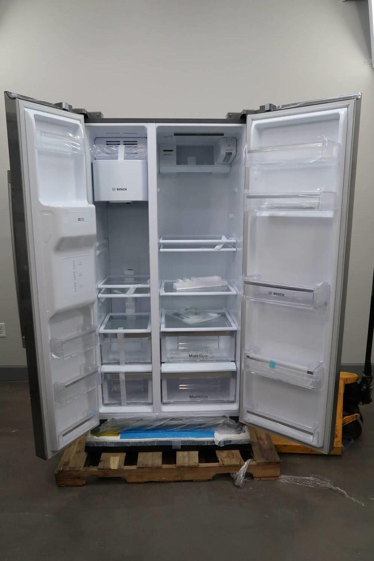 Bosch 300 Series 36" Side/Side 20.2 Cu.Ft MultiAirflow Refrigerator B20CS30SNS