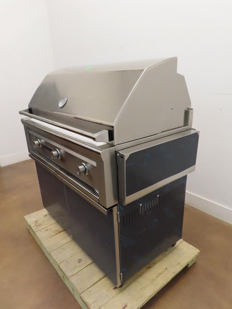 Lynx Sedona Series L700PSFNG 42" Freestanding Grill with 69,000 BTU Natural Gas