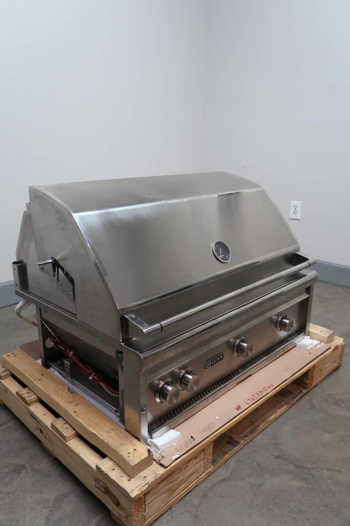 Lynx Professional Grill Series 36" 935 sq. in. Surface Built-In Grill L36TRNG