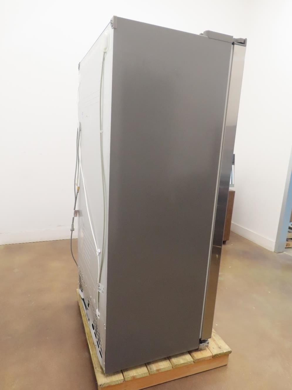 Bosch 300 Series B20CS30SNS 36" Side by Side Water Dispenser Refrigera