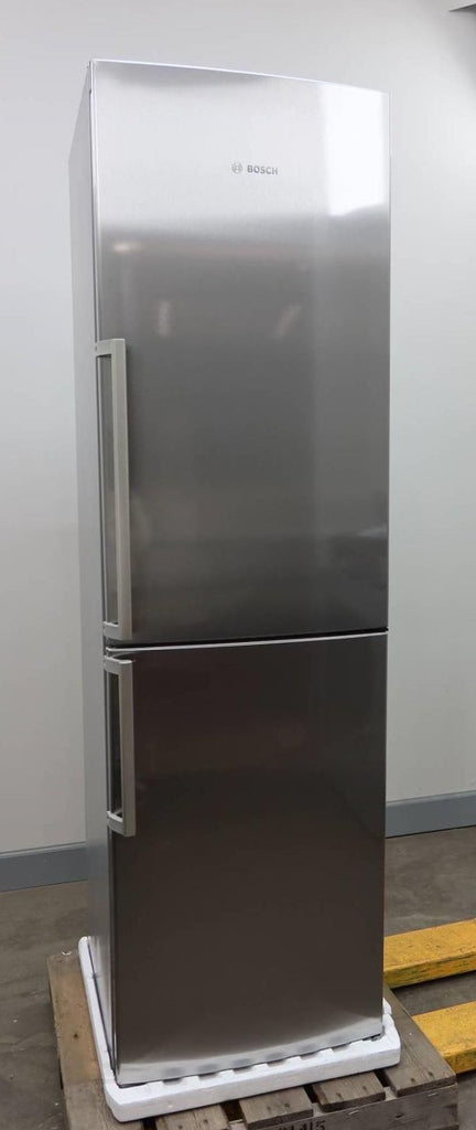 NIB Bosch 800 Series 24" Bottom Freezer Stainless Refrigerator B11CB81SSS