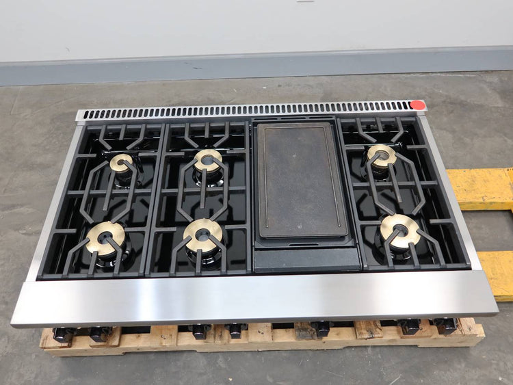 Viking '21 7 Series 48"  6 Viking Burners + REV Griddle Gas Rangetop VRT7486GSS